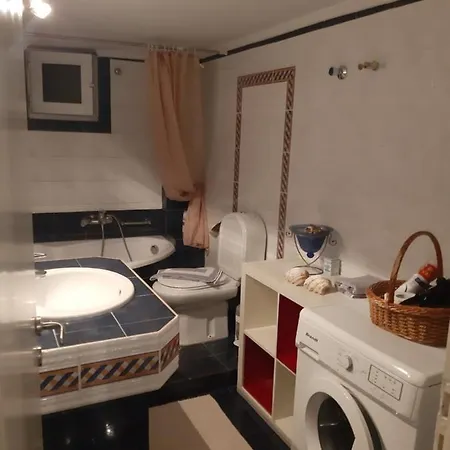 Elegante דירה טריקלה