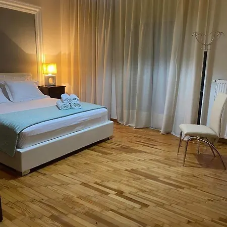 Elegante Tríkala