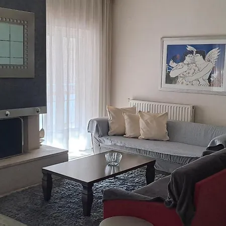 Elegante 아파트 트리칼라