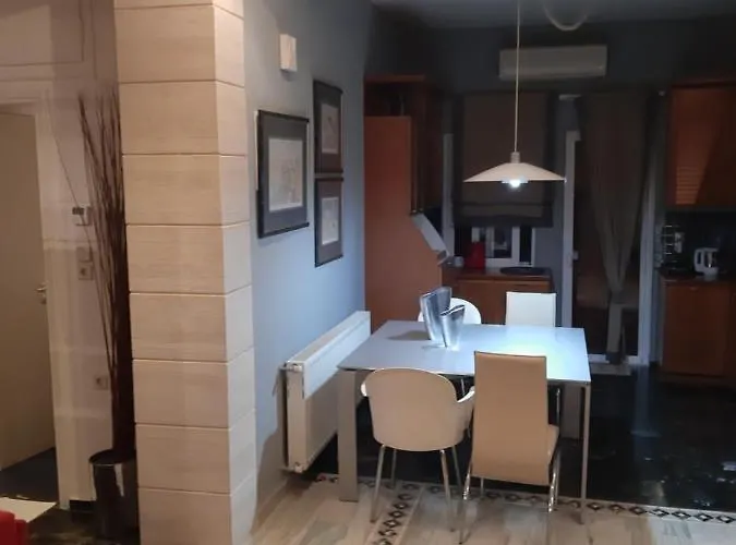 شقة Elegante Tríkala